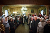 Более тысячи человек поклонились частице нешвенного Хитона Господа в Северодвинском благочинии