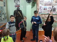 Воспитанники воскресной школы посетили музей поискового отряда "Эдельвейс"